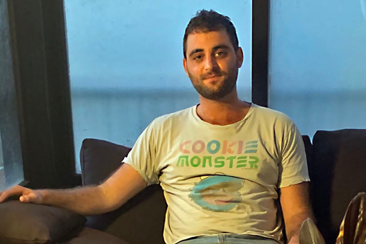 Dean Issacharoff in his Tel Aviv apartment. PHOTO CREDIT: Shaina Shealy